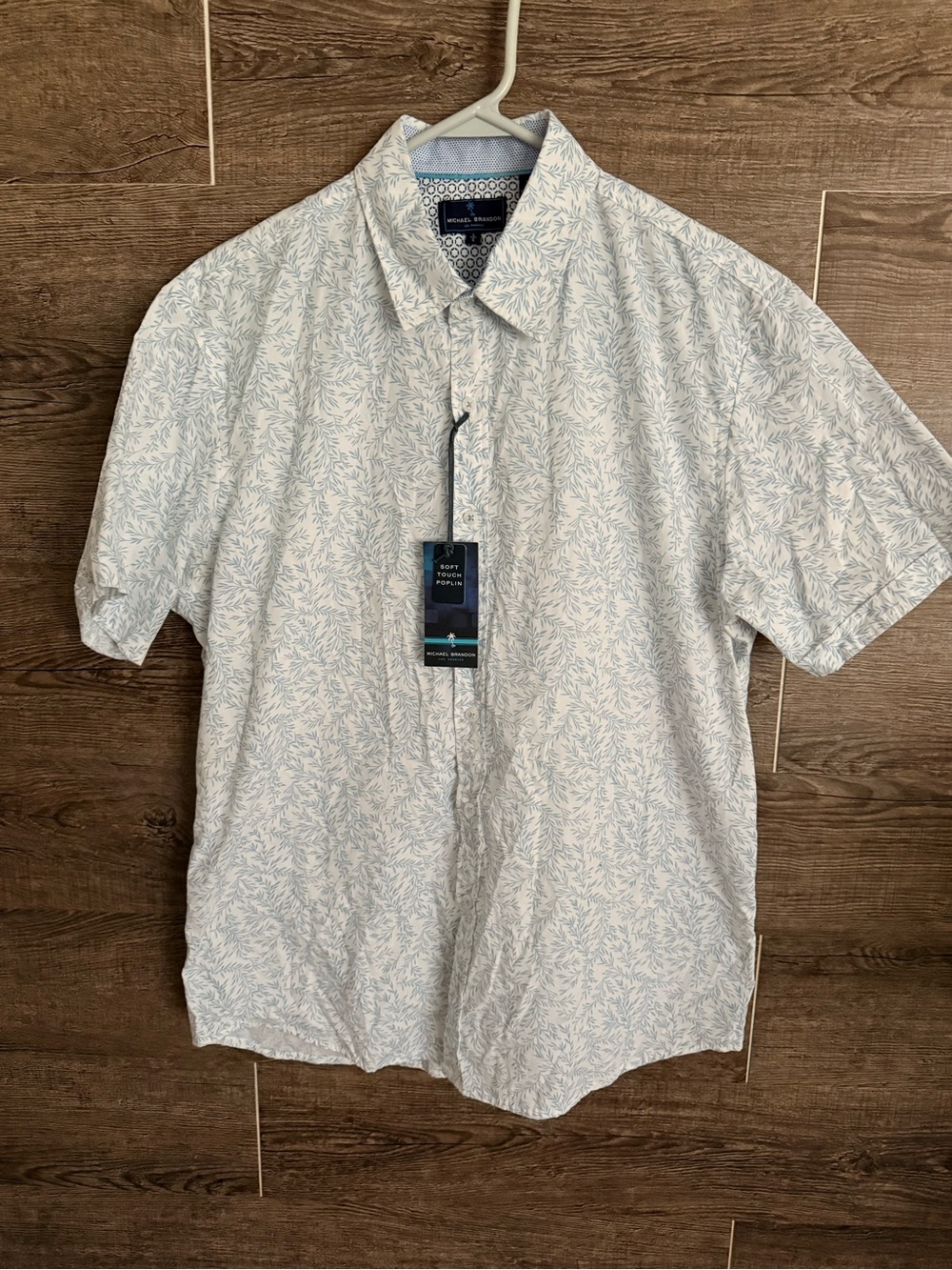 Michael Brandon Short-Sleeve Button-Up Shirt - White with Light Blue Leaf Print